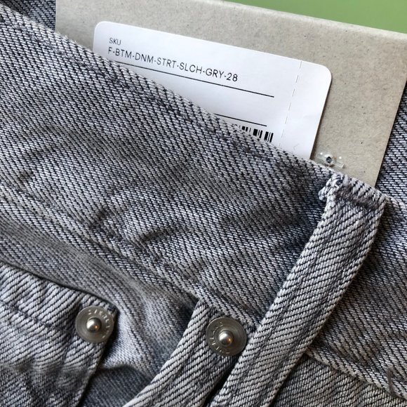 NWT Everlane size 28, 27.5" inseam light gray jeans - Picture 6 of 7